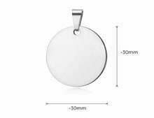 Load image into Gallery viewer, Personalized Stainless Steel Photo Necklace Gifts for Family