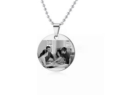 Load image into Gallery viewer, Personalized Stainless Steel Photo Necklace Gifts for Family
